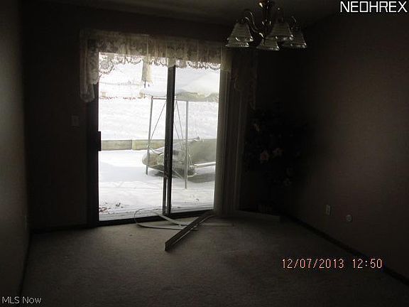 3rd image of 1331 S Valley Dr