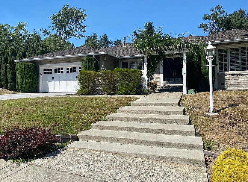 1st image of 3836 Campolindo Dr