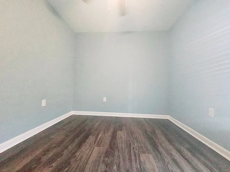 6441 Rutherglen Dr — Photo 17
