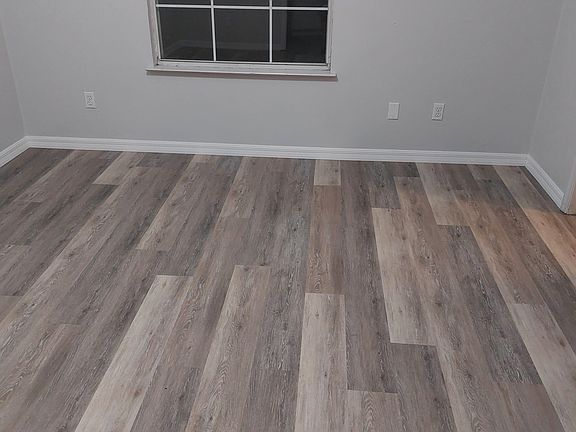 2nd image of 280 NW 50th Blvd