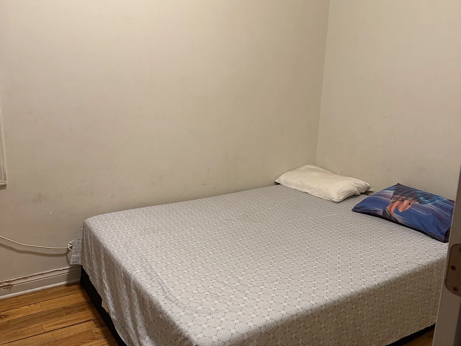 2 bed, $1,300 — Photo 4