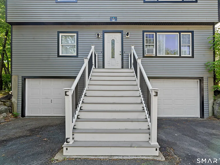 22 Irving Pl — Photo 19