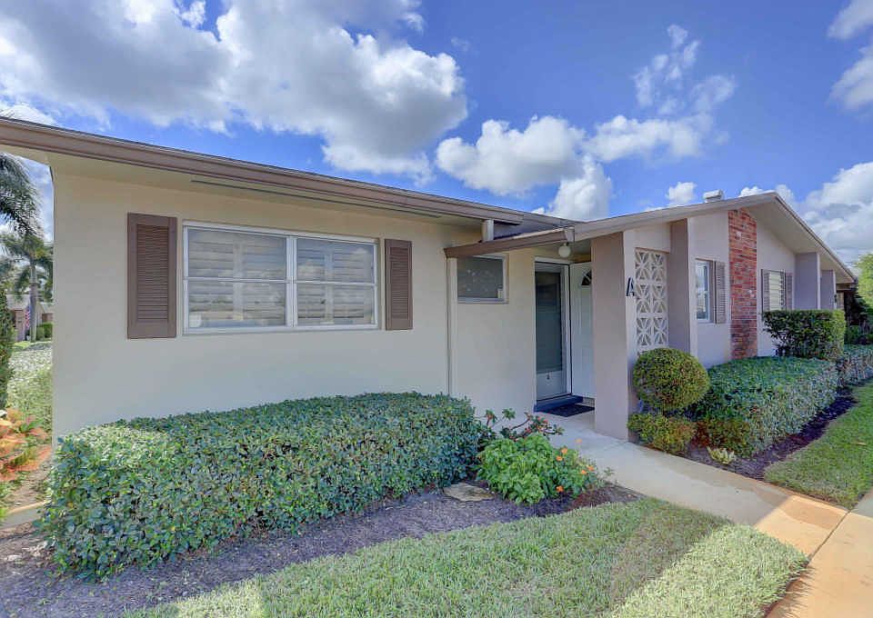 1st image of 2693 Barkley Dr E APT A