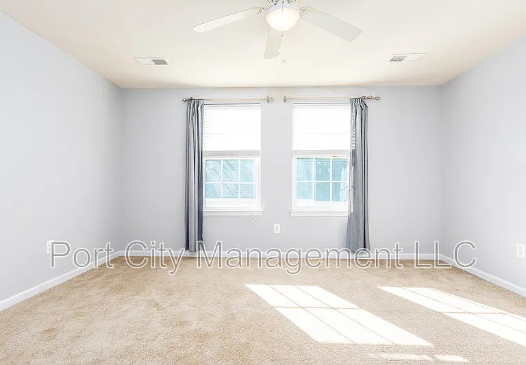 4519 Foster Ave — Photo 16