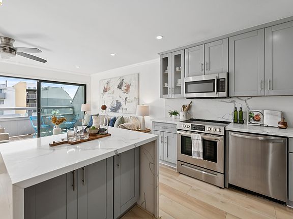 3rd image of 7 Embarcadero W APT 204