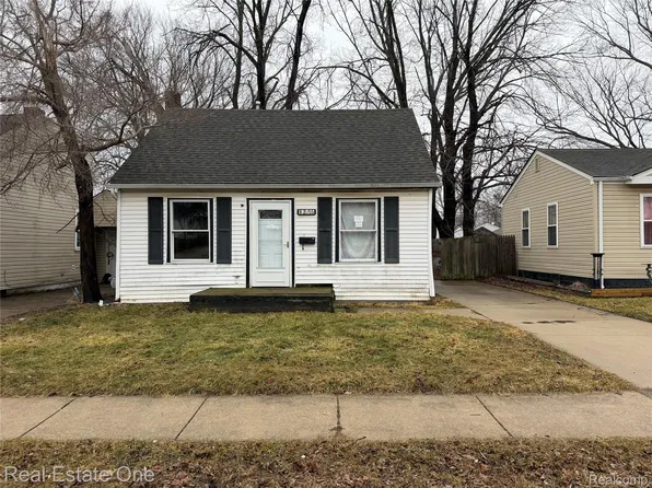 8276 Timken Ave, Warren, MI 48089