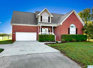 1385 Butler Rd, New Market, AL 35761