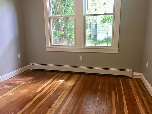 3rd image of 75 Williams Ave APT 2