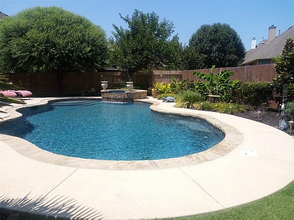 3rd image of 9620 Barksdale Dr