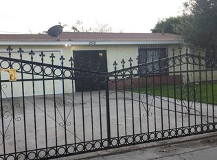 2510 W Lingan Ln, Santa Ana, CA 92704