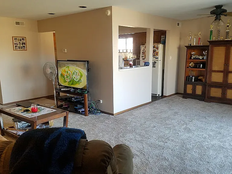 2 bed, 1000 sqft, $2,100 — Photo 2