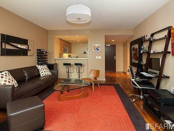 2nd image of 555 4th St Unit 412