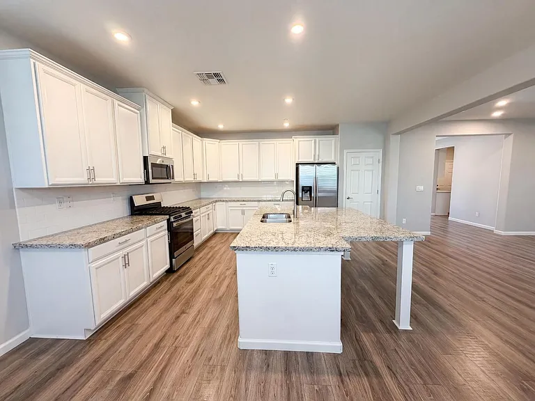 3935 Deergrass Cir — Photo 9