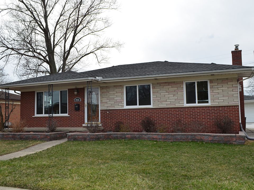 1st image of 28253 Gilbert Dr