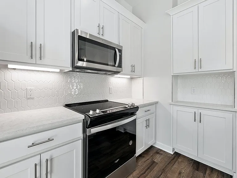 12001 Vista Parke Dr #701 — Photo 9
