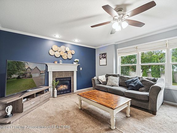 4th image of 2129 Moorwood Dr