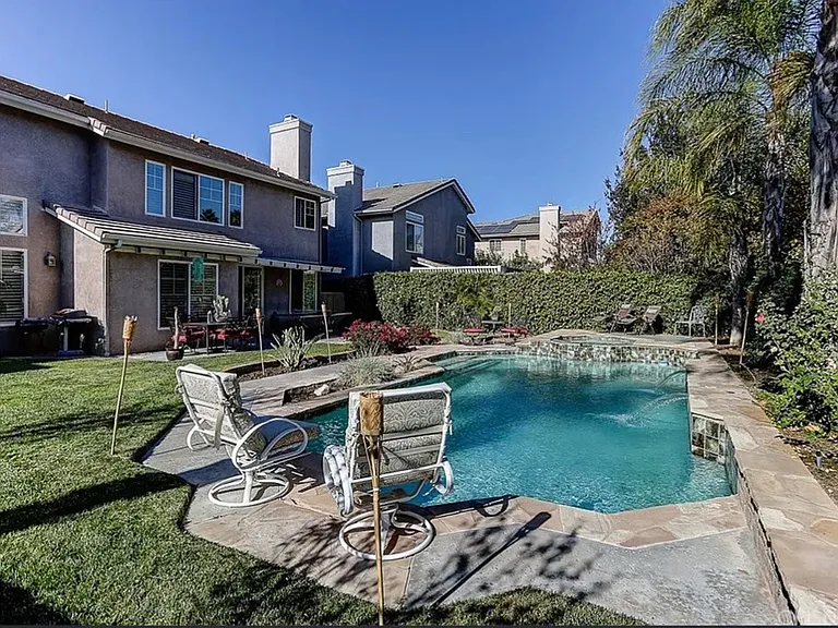 27470 Hillcrest Pl — Photo 16