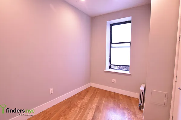 Rented by Clove Realty LLC | media 16