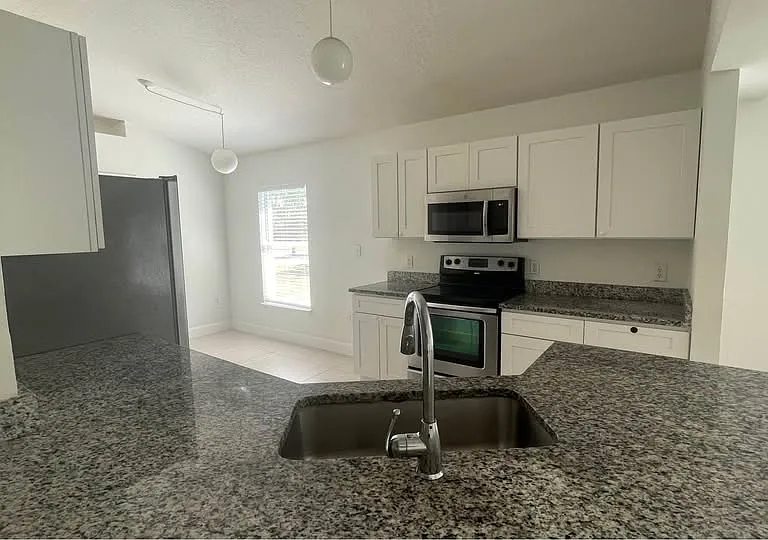 2749 Woodland Creek Loop — Photo 3
