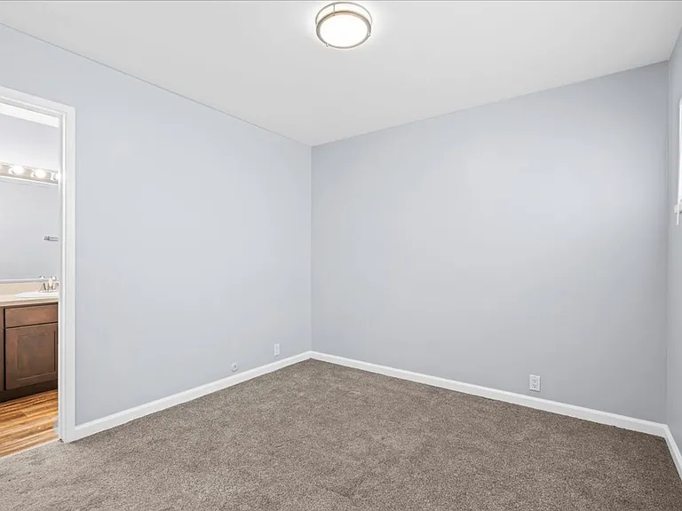 2500 Dana St — Photo 27