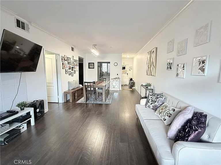3401 S Bentley Ave #203 — Photo 12