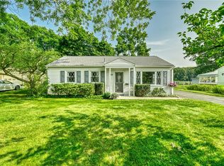292 Wellington Rd, Webster, NY 14580
