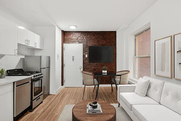 Rented by Platinum Properties | media 3