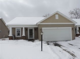 17 Turtlewood Trl, Rochester, NY 14626