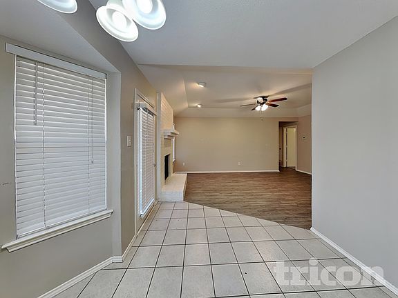 5th image of 5708 Woodsetter Ct
