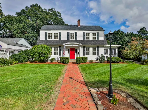 43 Raymond Street, Nashua, NH 03064