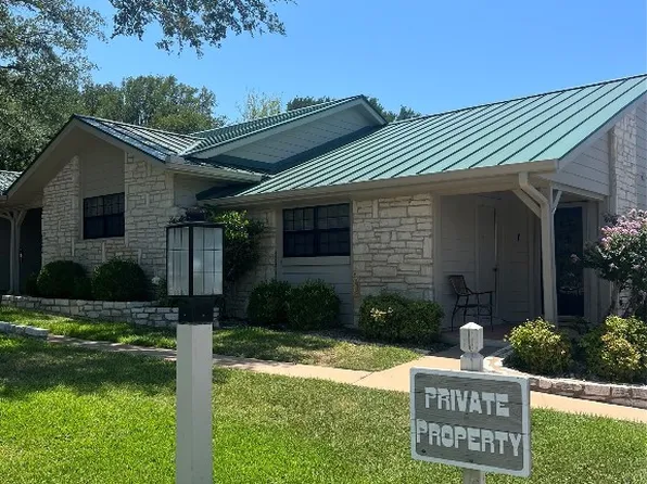300 Poker Chip Unit 1, Horseshoe Bay, TX 78657