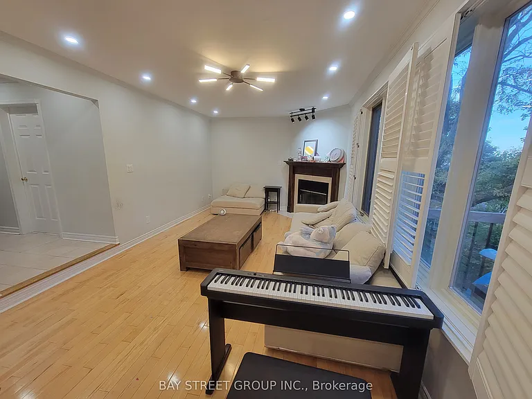 98 Brookeview Dr — Photo 25