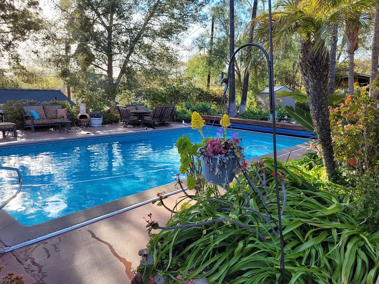 4 bed, 2.5 bath, 3500 sqft, $1,375 — Photo 3