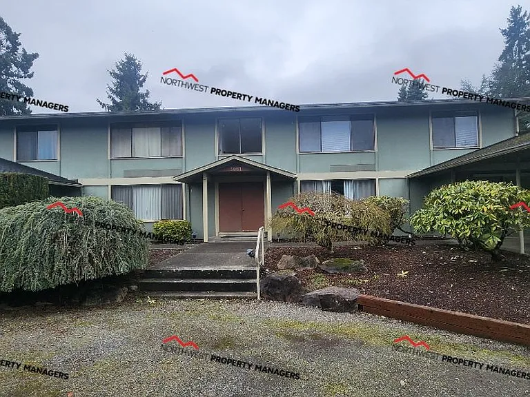 3001 Southgate Dr — Photo 1