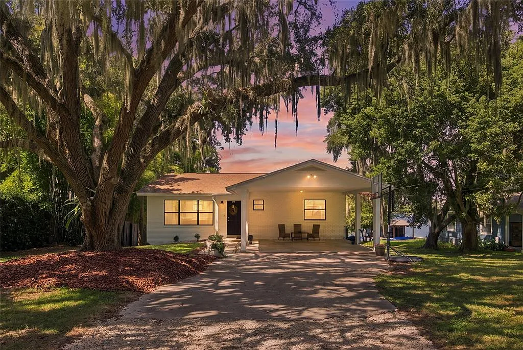 3 bed, 3.0 bath, 1120 sqft, $5,250 — Photo 1