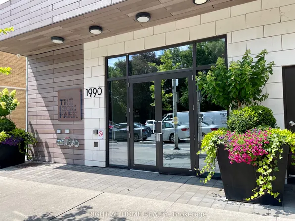 1990 Bloor St W Unit 702, Toronto, ON M6P 4J4