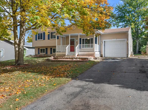 640 N Madison St, Perry, MI 48872