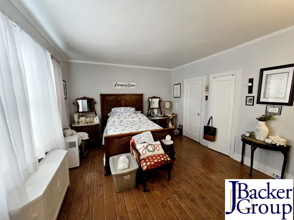 205-14 115th Drive image 10 of 17