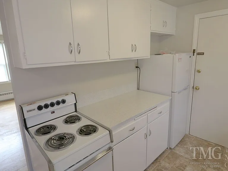 1905 Daniels St #1915 — Photo 9