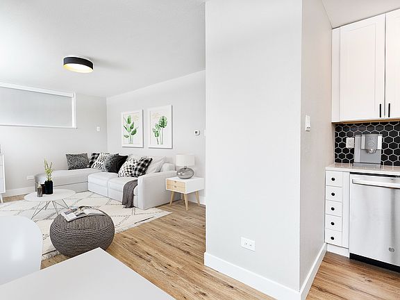 2nd image of 3055 Vallejo St APT 302