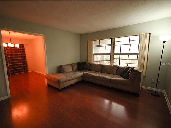4th image of 2114 Sherbrook Dr