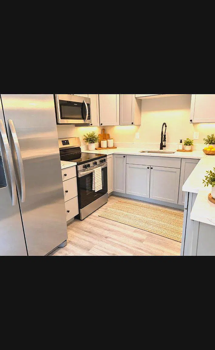 2 bed, 2.0 bath, 1484 sqft, $2,400 — Photo 4