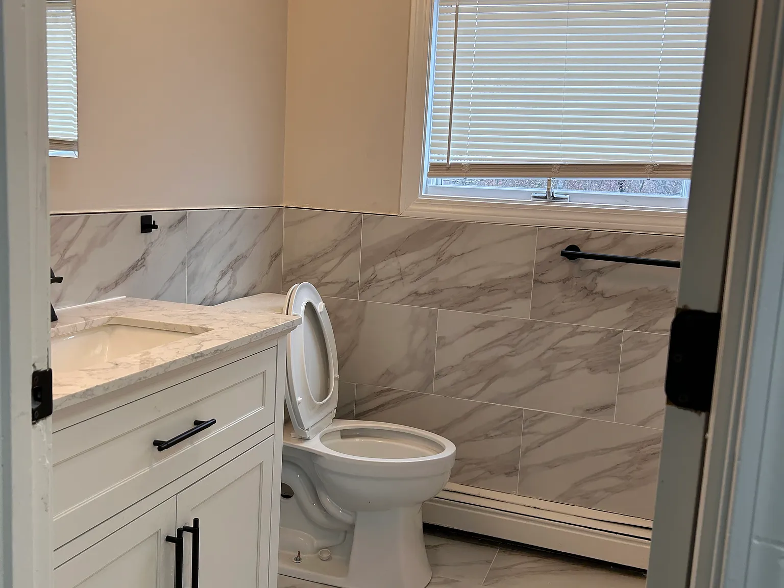 2 bed, 1200 sqft, $1,950 — Photo 4