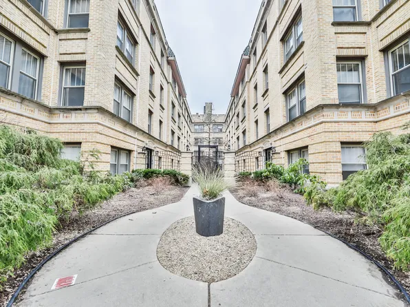 1366 W Greenleaf Ave APT 3S, Chicago, IL 60626