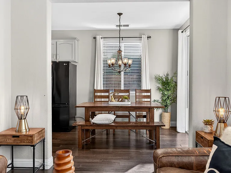 390 Caravaggio Cir — Photo 42