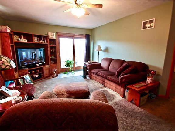 2nd image of 667 Cugel Farm Ln