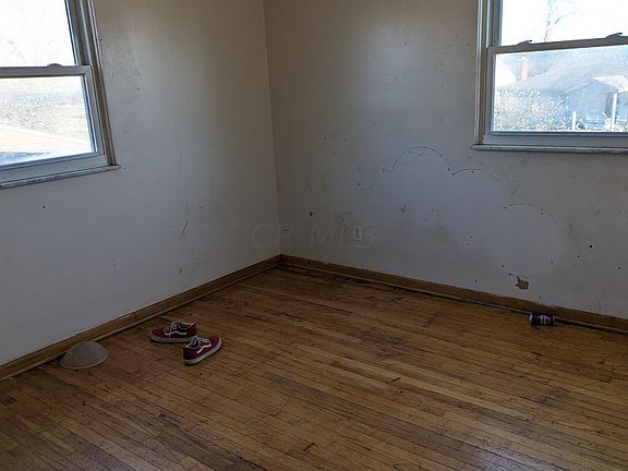 5th image of 3865 Monterey Dr