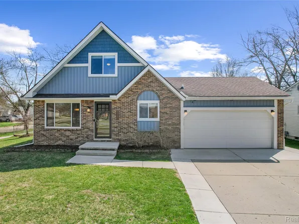 43685 Yorktown St, Canton, MI 48188