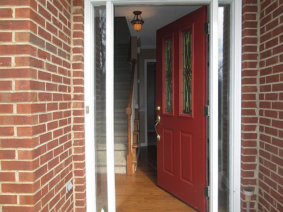 3rd image of 10316 Loma Dr