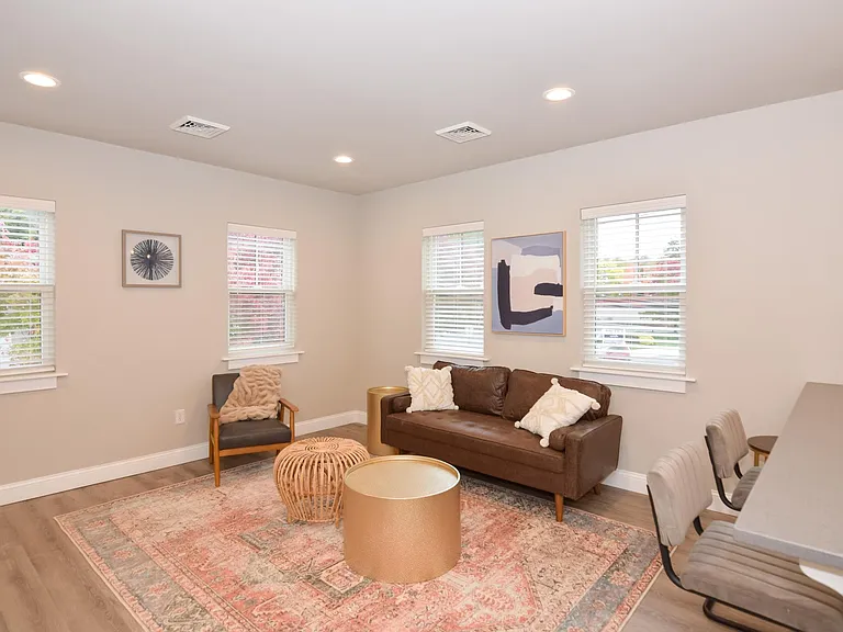 1401 Market St #2L — Photo 6